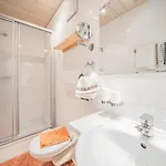 Weberhof 3 *