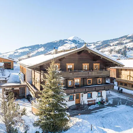 Weberhof 3 *